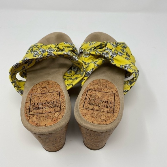 Women’s Wedge Sandals with floral detail size 8 - Picture 3 of 5